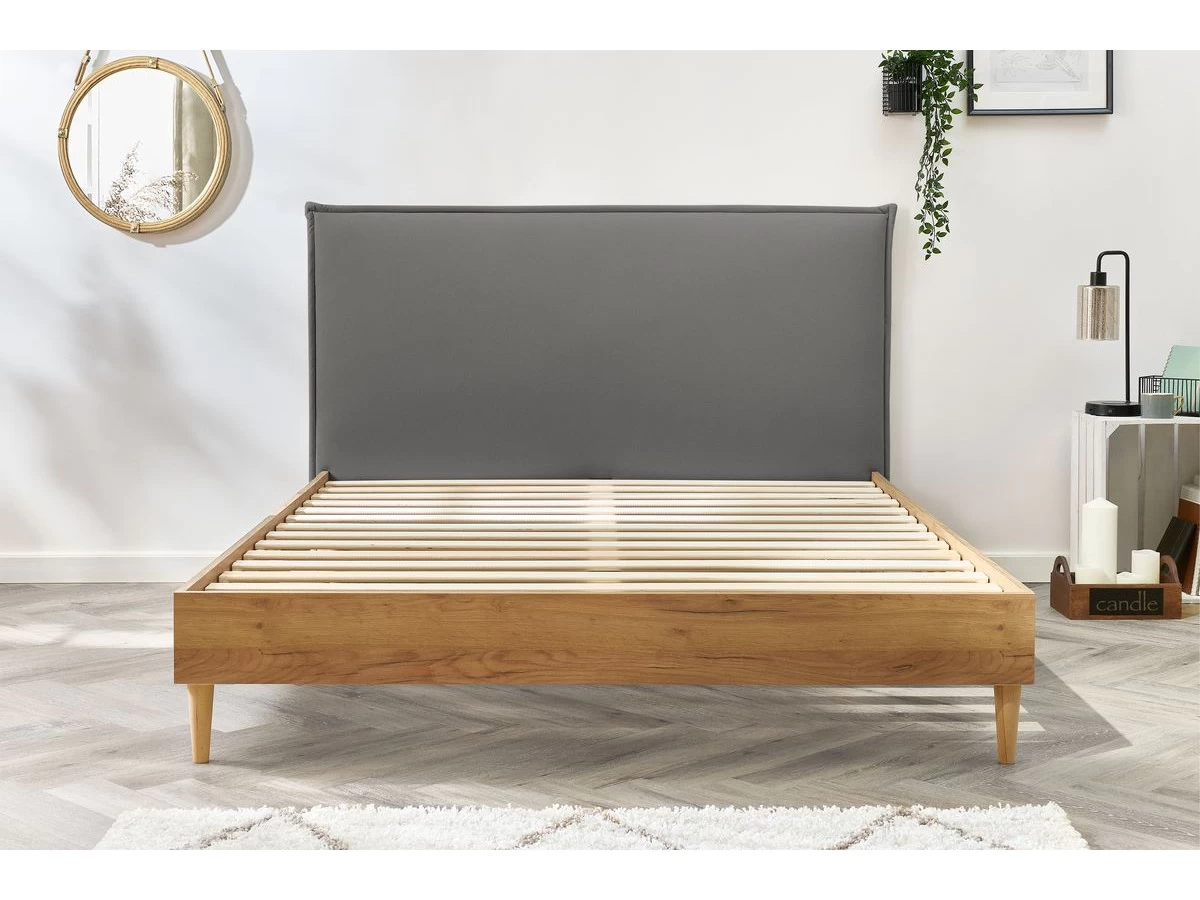 Lit 140x190 Cm CARA Avec Lattes Massives Pieds En Bois Naturel 9 Lit 140x190 Cm CARA Avec Lattes Massives Pieds En Bois Naturel – Image 7