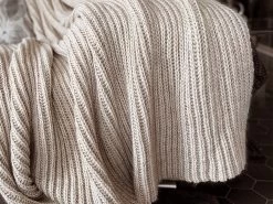 Plaid à Grosses Mailles Effet Fait-main En Laine 140x180 Cm CANNES Maison Bonnefoy -Velvet Magasin plaid a grosses mailles effet fait main en laine 140x180 cm cannes maison bonnefoy 7